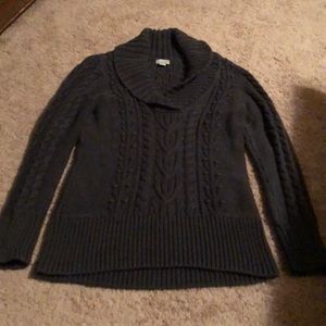 V neck sweater